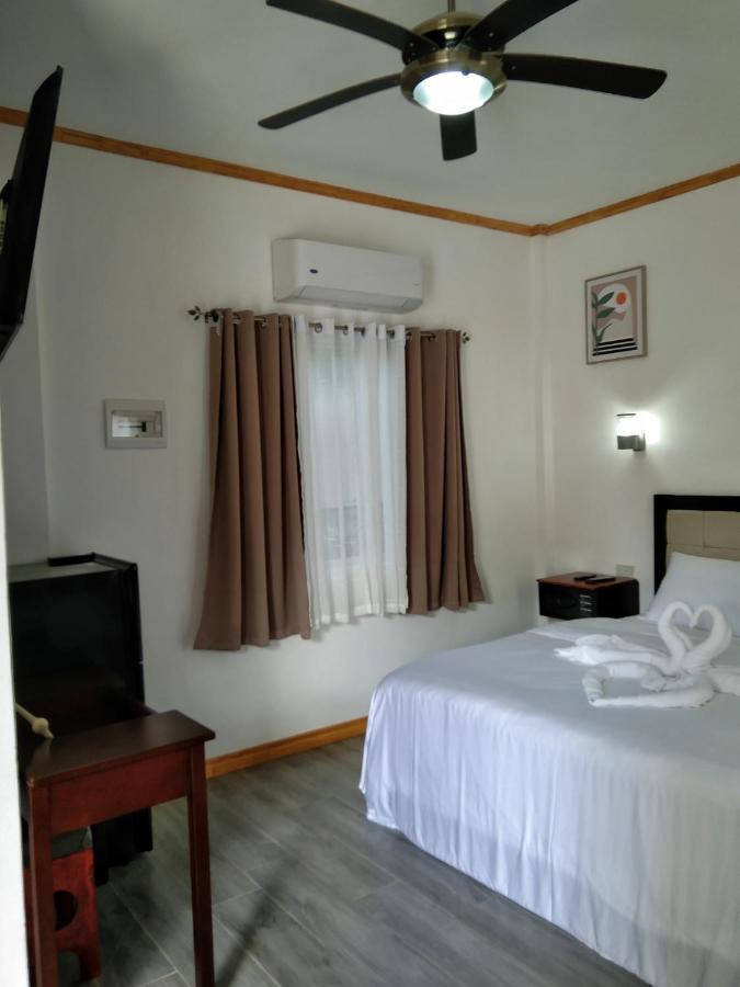Tequila Cove Bed & Breakfast Panglao Exterior foto